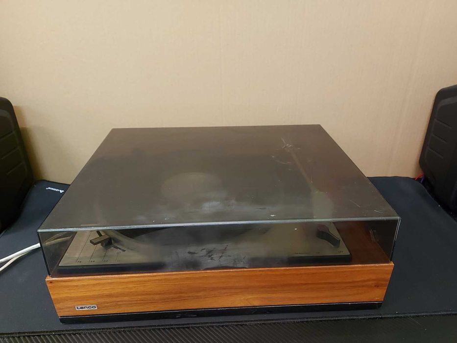 Gramofon Lenco L75
