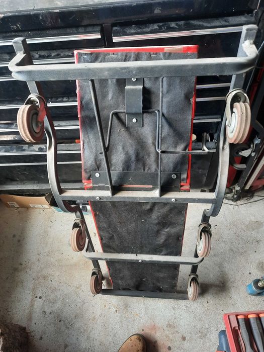 Estrado novo marca ATD