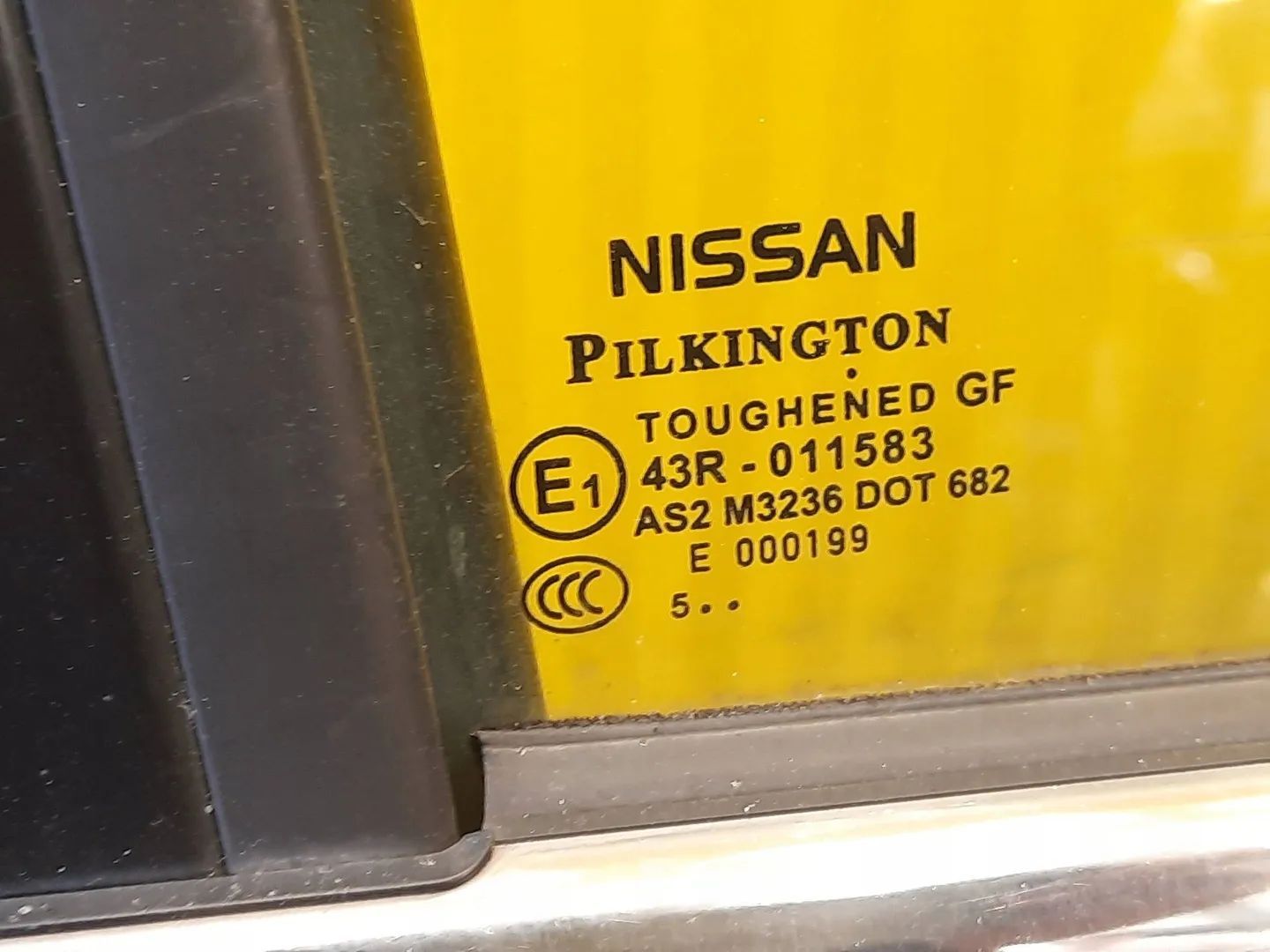 Nissan NP300 D23 DRZWI PRZÓD PRZEDNIE PRAWE K51 15r.0r.