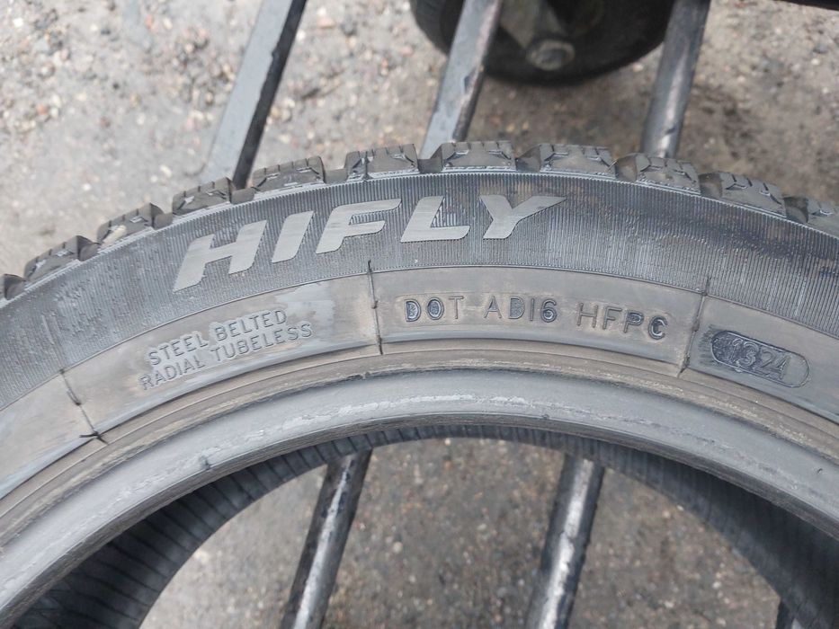 Opony zimowe 225.50.17 rok 2024 Montaż