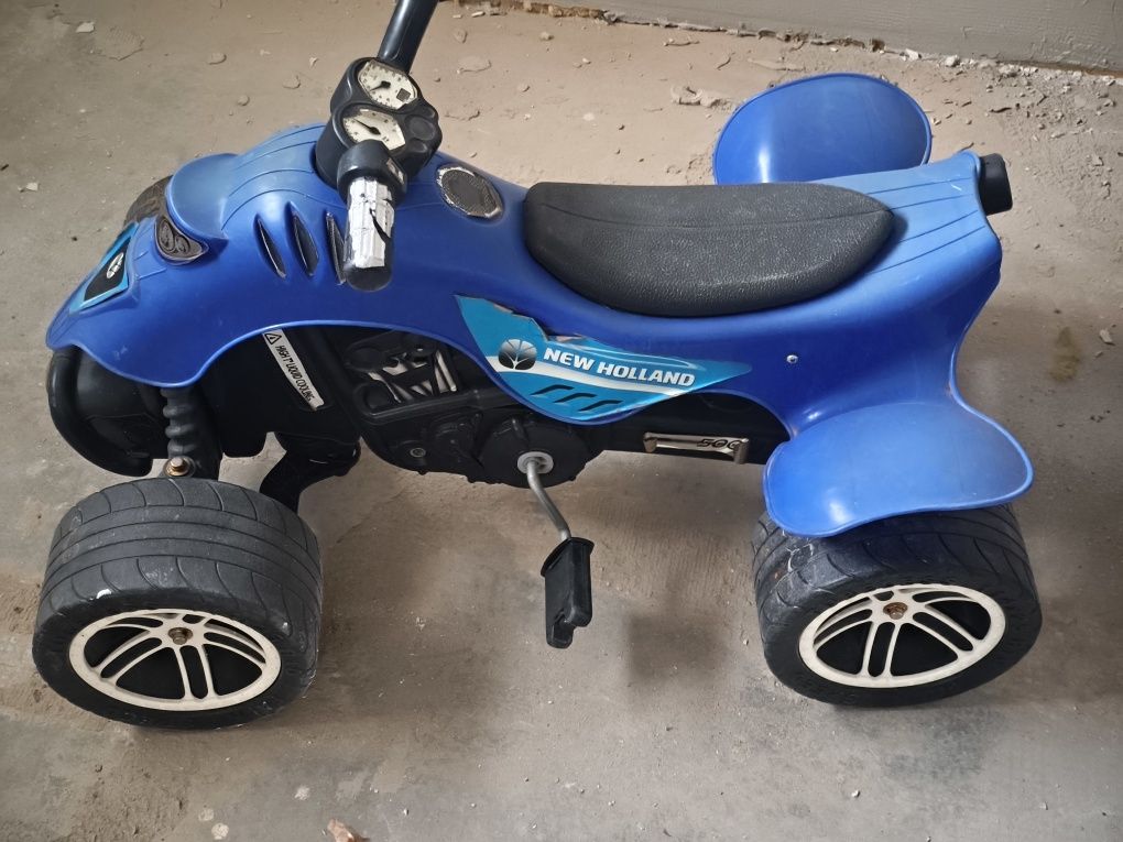 Moto 4 criança a pedais