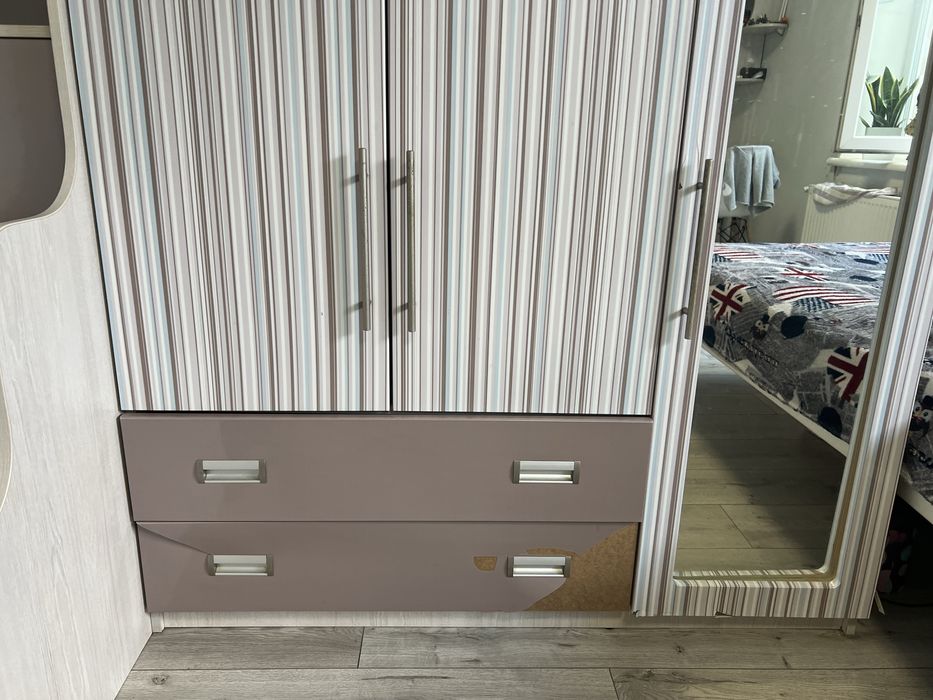 Продам меблі у дитячу кімнату