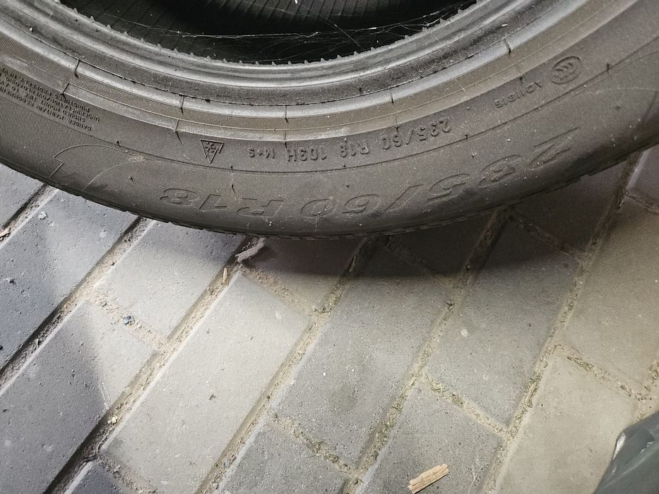 Opony zimowe 235/60/18 Pirelli