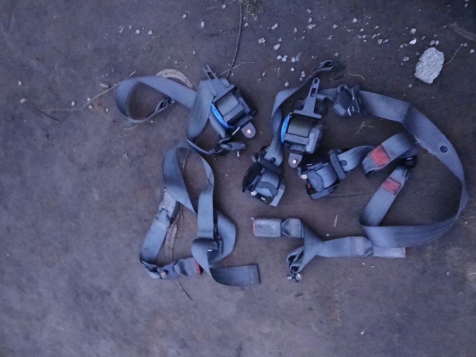 Cintos em bom estado como se encontra-se nas fotografias