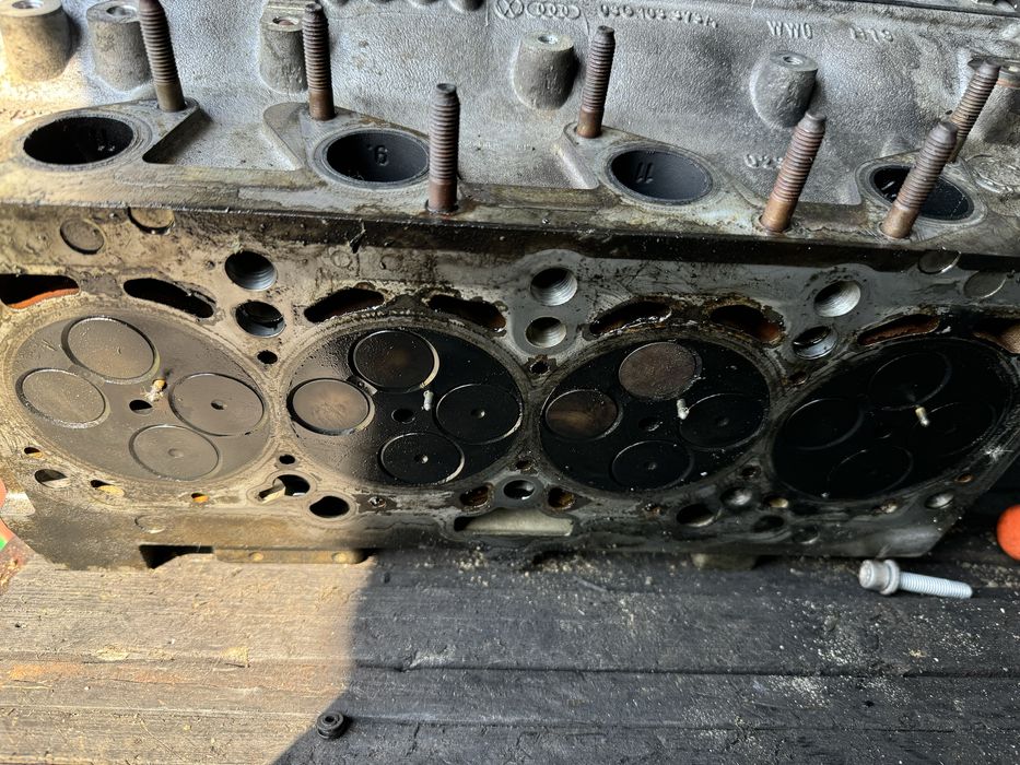 Głowica 16 V 2.0tdi 170 brd blb bre bmn bmr bkd 03G103373A