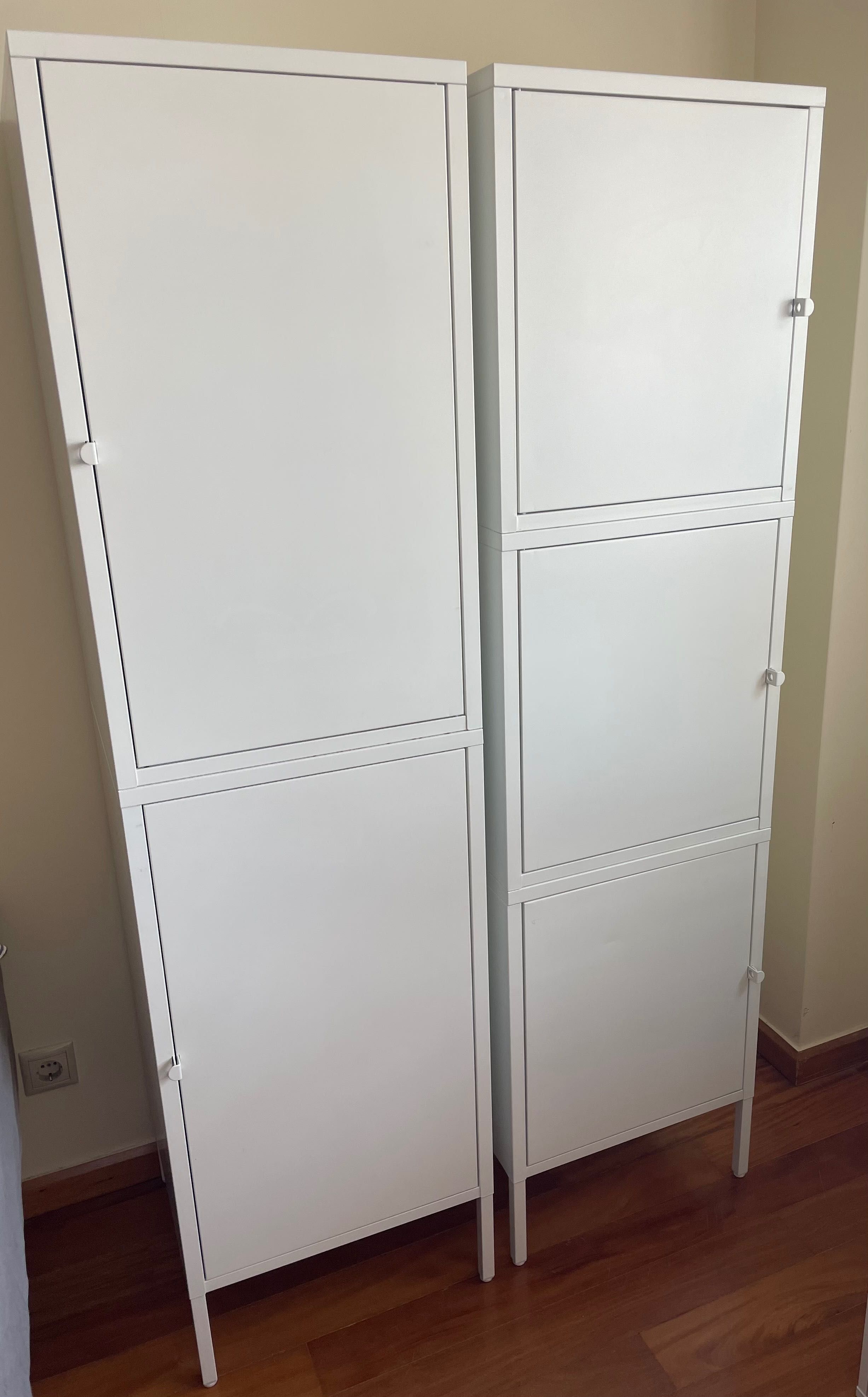 Armário metálico IKEA