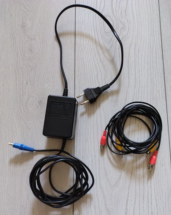 Konsola Nintendo NES + pad + zasilacz + AV + 3 gry Tetris, Super Mario