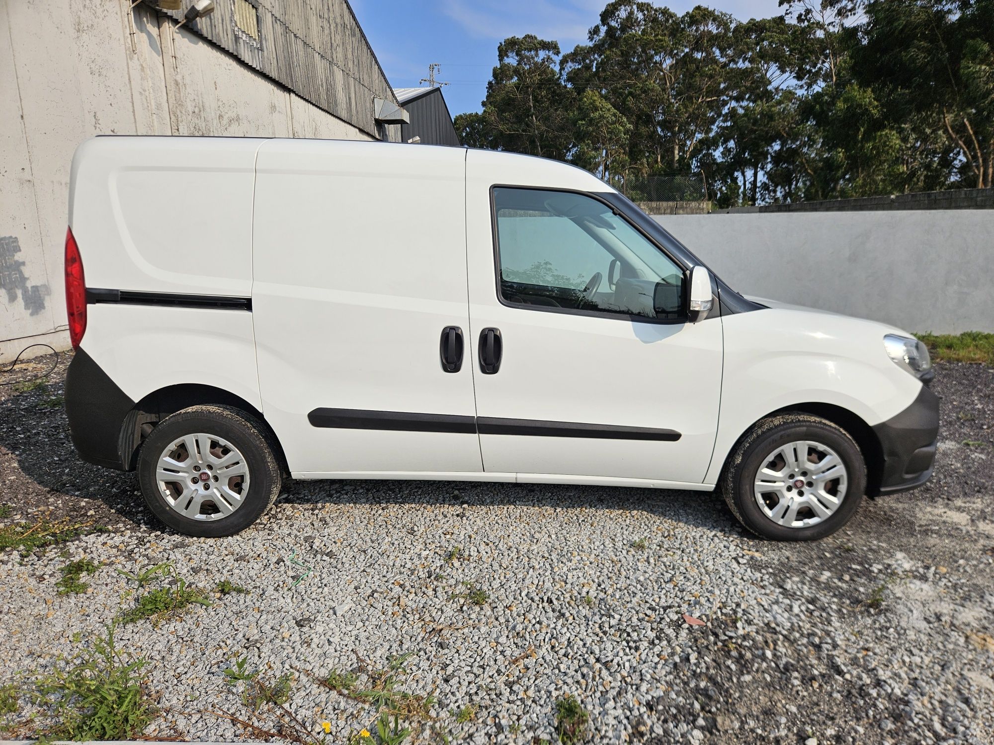 Fiar Doblo 2.3  93000km