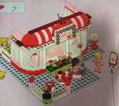 Lego Friends Cafe em bom estado