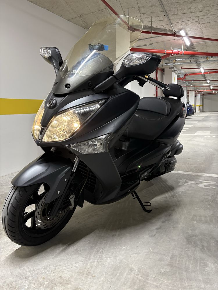 Scooter Sym GTS 300i