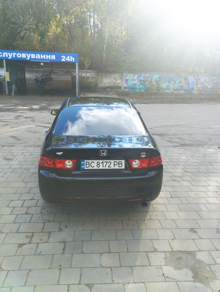 Honda accord 2007 р. 5000 тис.