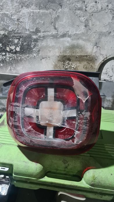 Фара задняя под ремонт Renault duster 2018