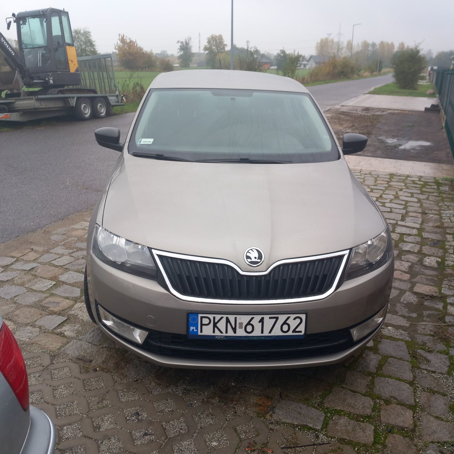 Skoda rapid 1.2 benzyna