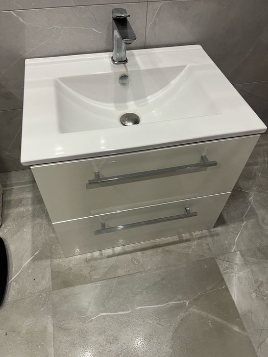 Umywalka wkładana z baterią 60 odbiór osobisty