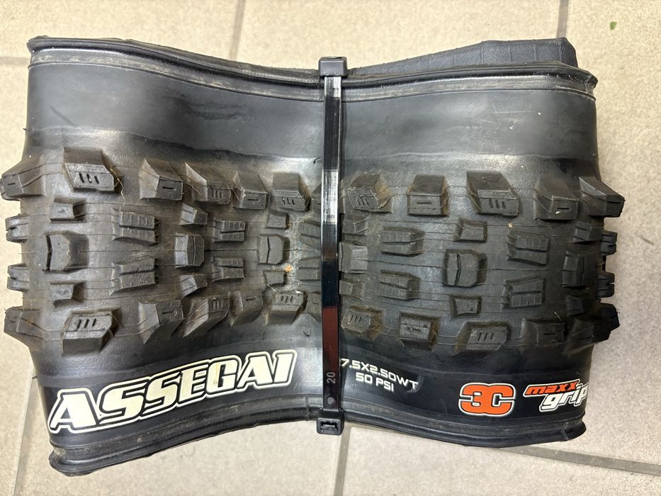 Opona maxxis assegai 27.5 2.50 Maxx Grip Exo+