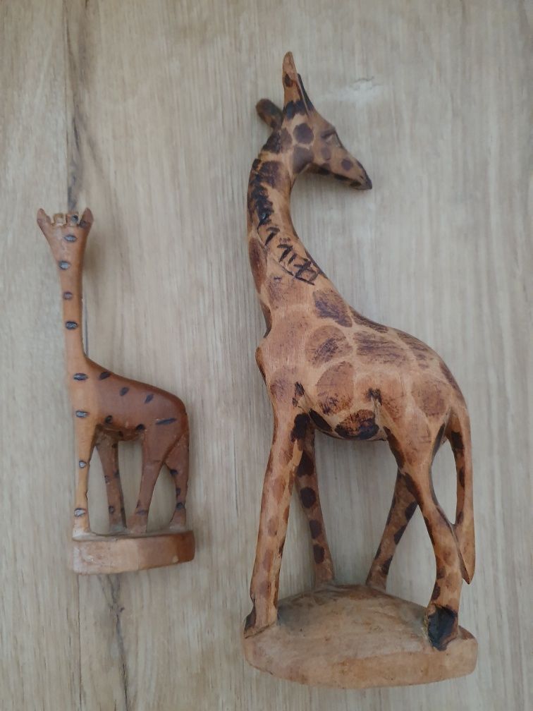 Drewniana figurka żyrafa rękodzieło afrykańskie żyrafy