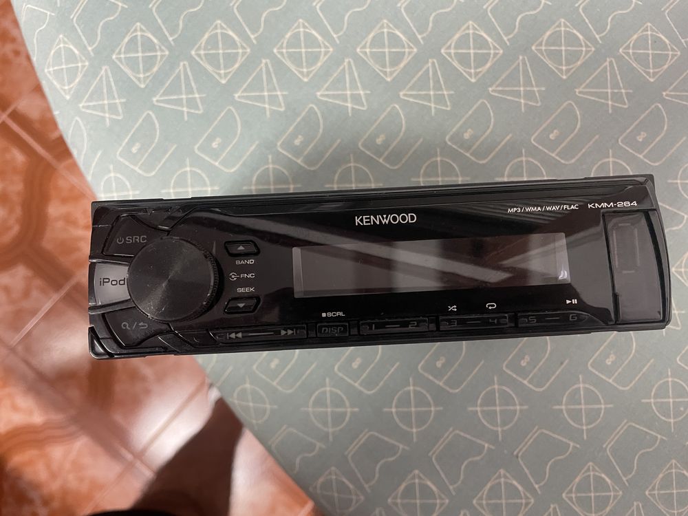 Rádio Kenwood para carro