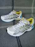 41(26) Adidas Response Stability 3