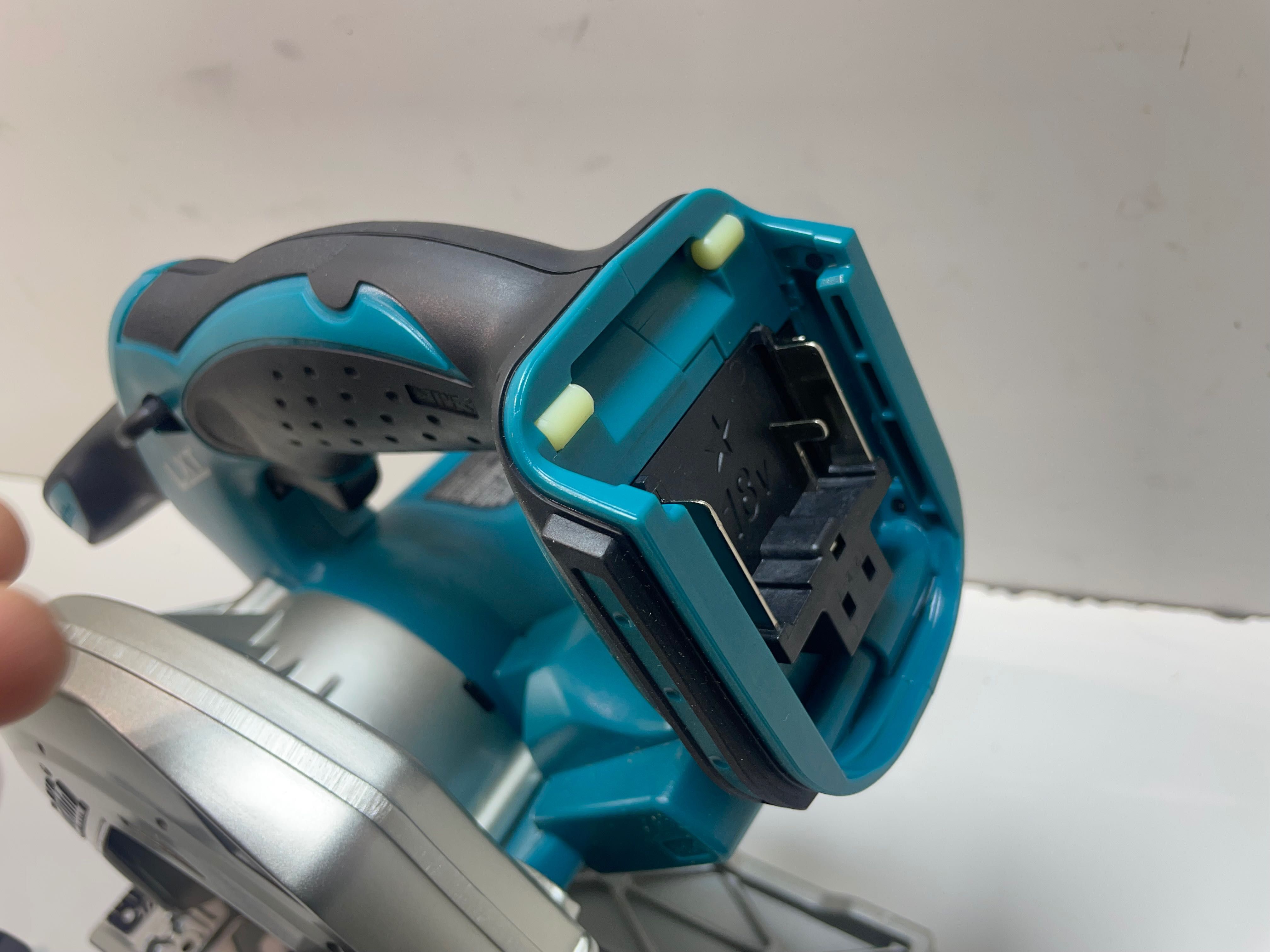 Makita XSS02(DSS611)/дискова пила по дереву Макіта 18в