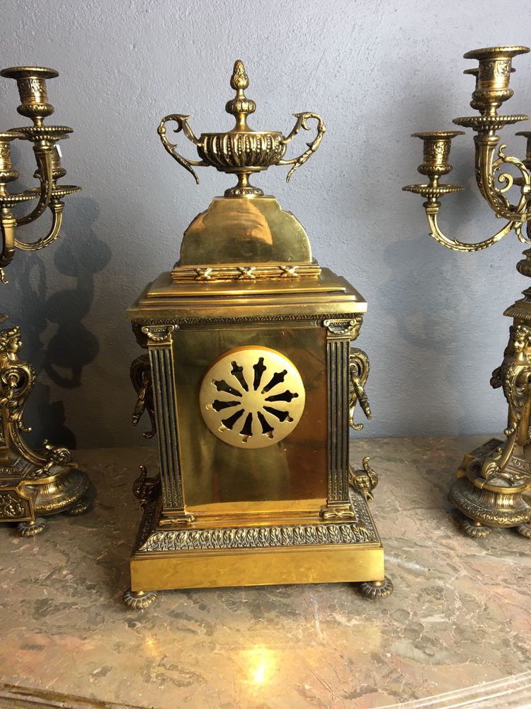 Relógio mesa corda e par de candelabros Napoleão III