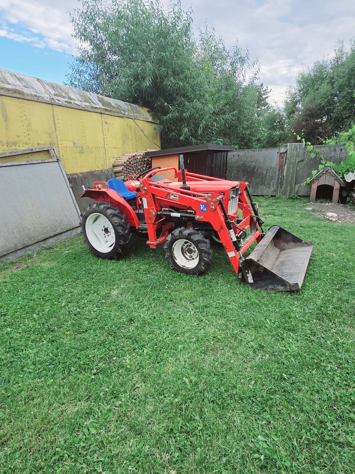 Продам мінітрактор Janmar 1610D