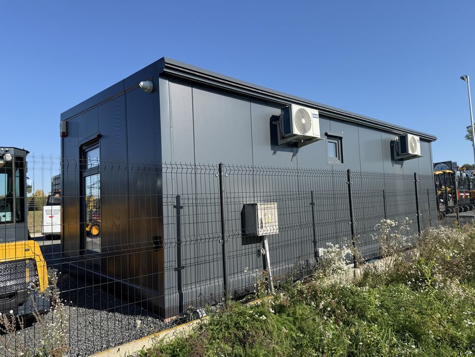Biuro kontener pawilon handlowy wyposażony 4x8,5m