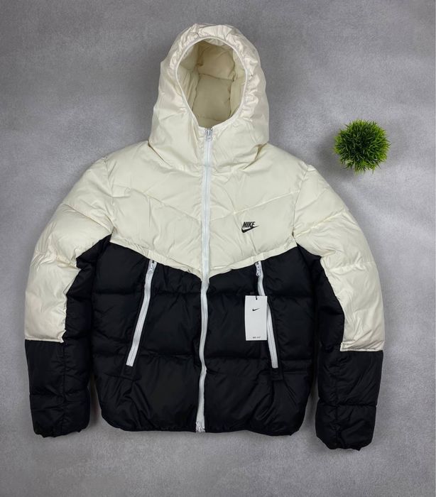 Куртка Nike STORM-FIT чорно-біла/пуховик найк