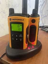 Рация Motorola TLKR