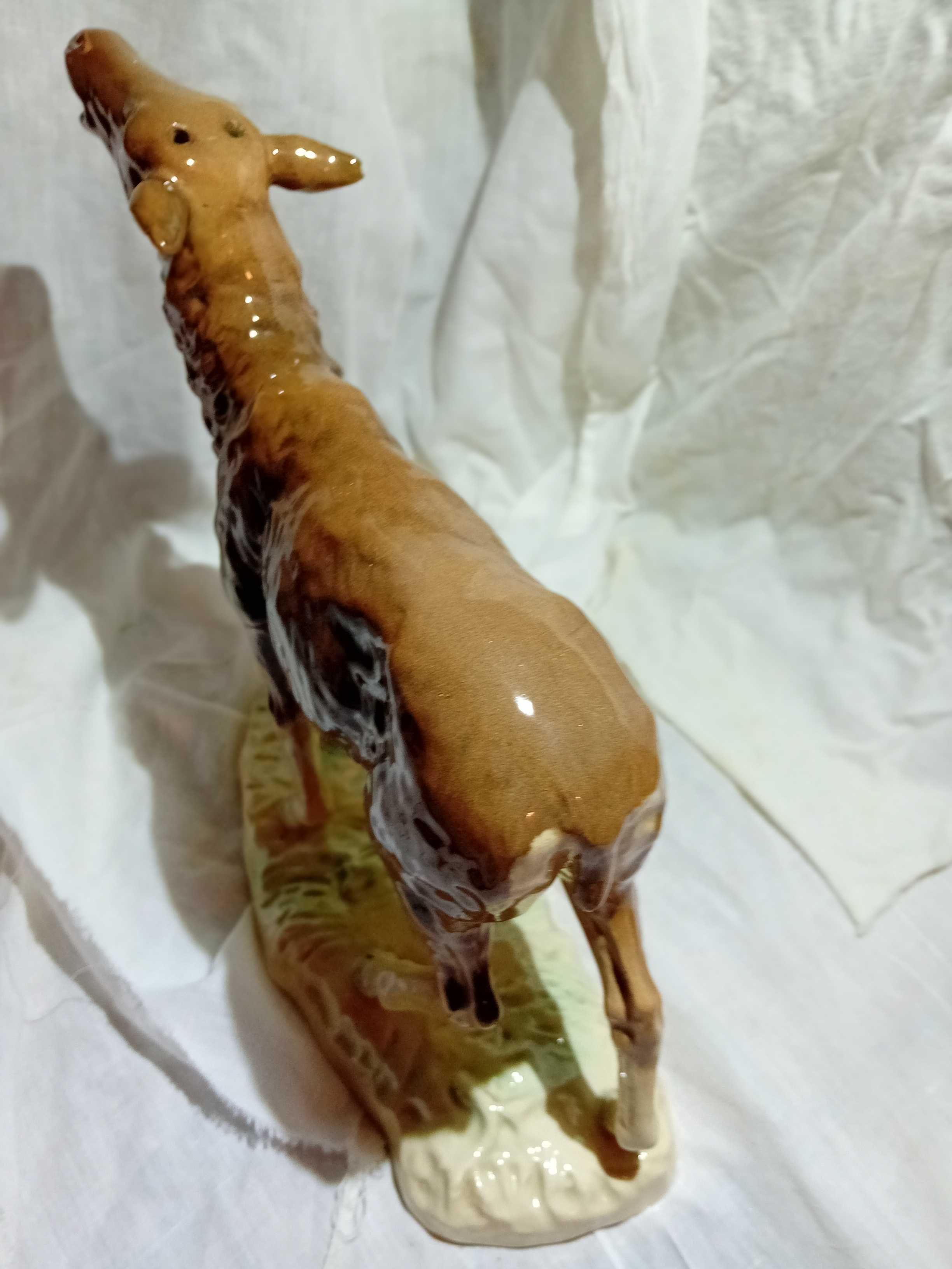 Figurka jelenia z porcelany
