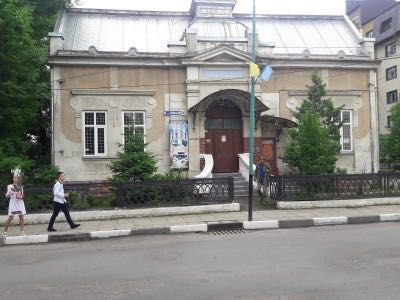 Продається комерційне приміщення в центрі м.Надвірна