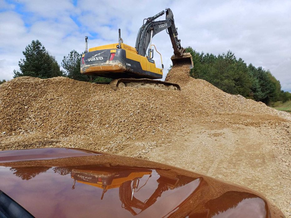 Wynajem maszyn budowlanych/Koparki/Walce/Spycharki/Równiarki/itp