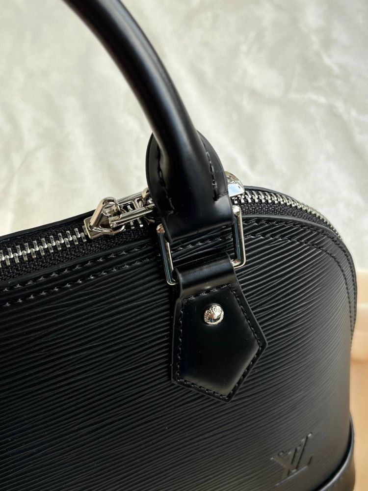 Сумка louis vuitton
