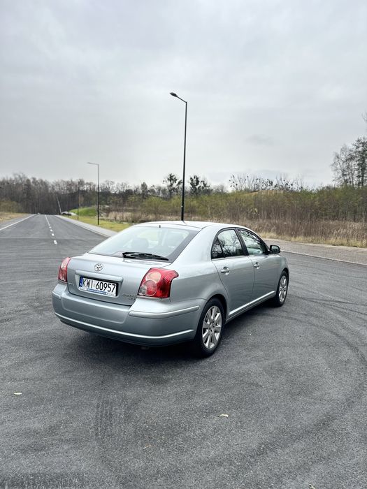 Toyota Avensis*Liftback*2008r*Niski przebieg*Bogate wyposazenie