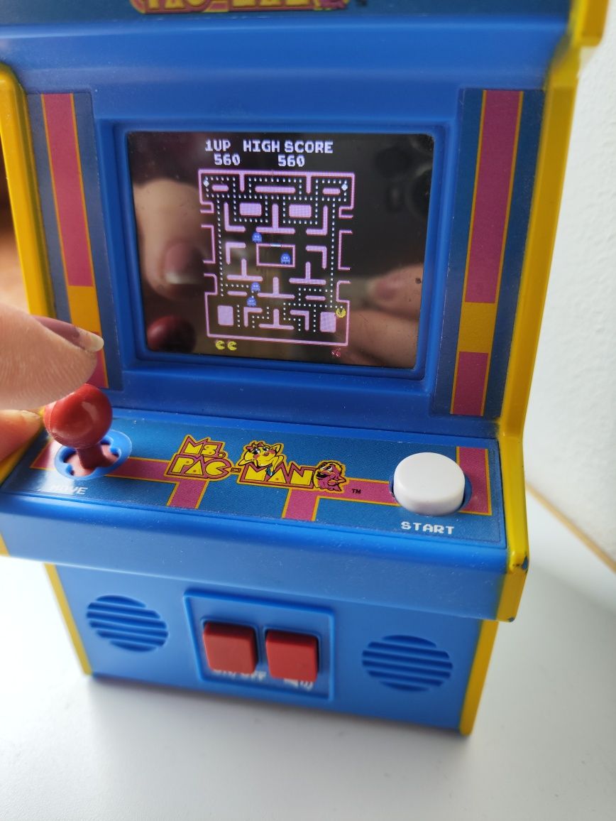 Gra retro Pac-man