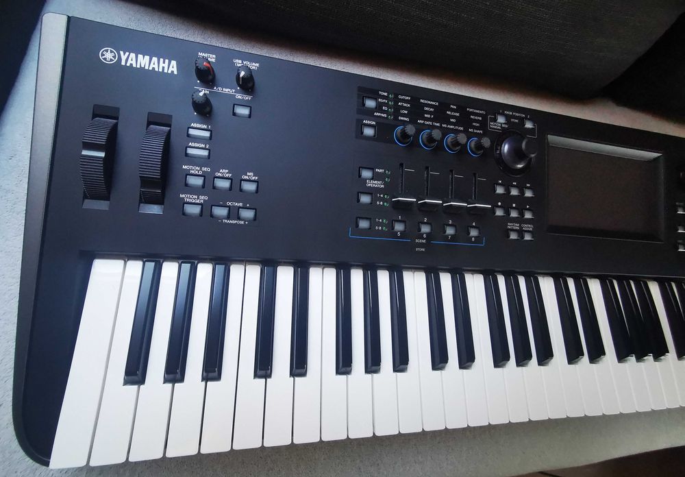 Yamaha MODX7 - NOWA !!! + gratisy !!!