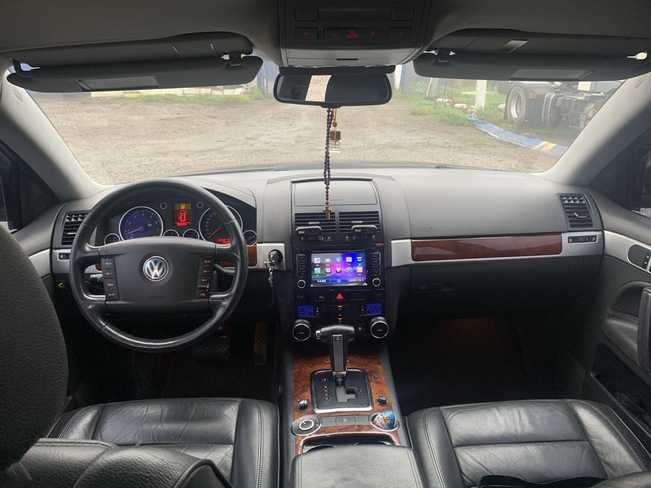 Продам Volkswagen Touareg 3.2