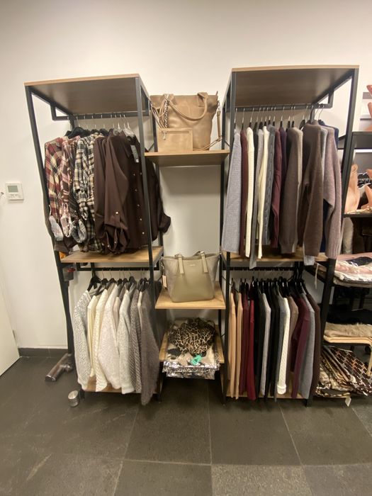 Regał sklepowy półki