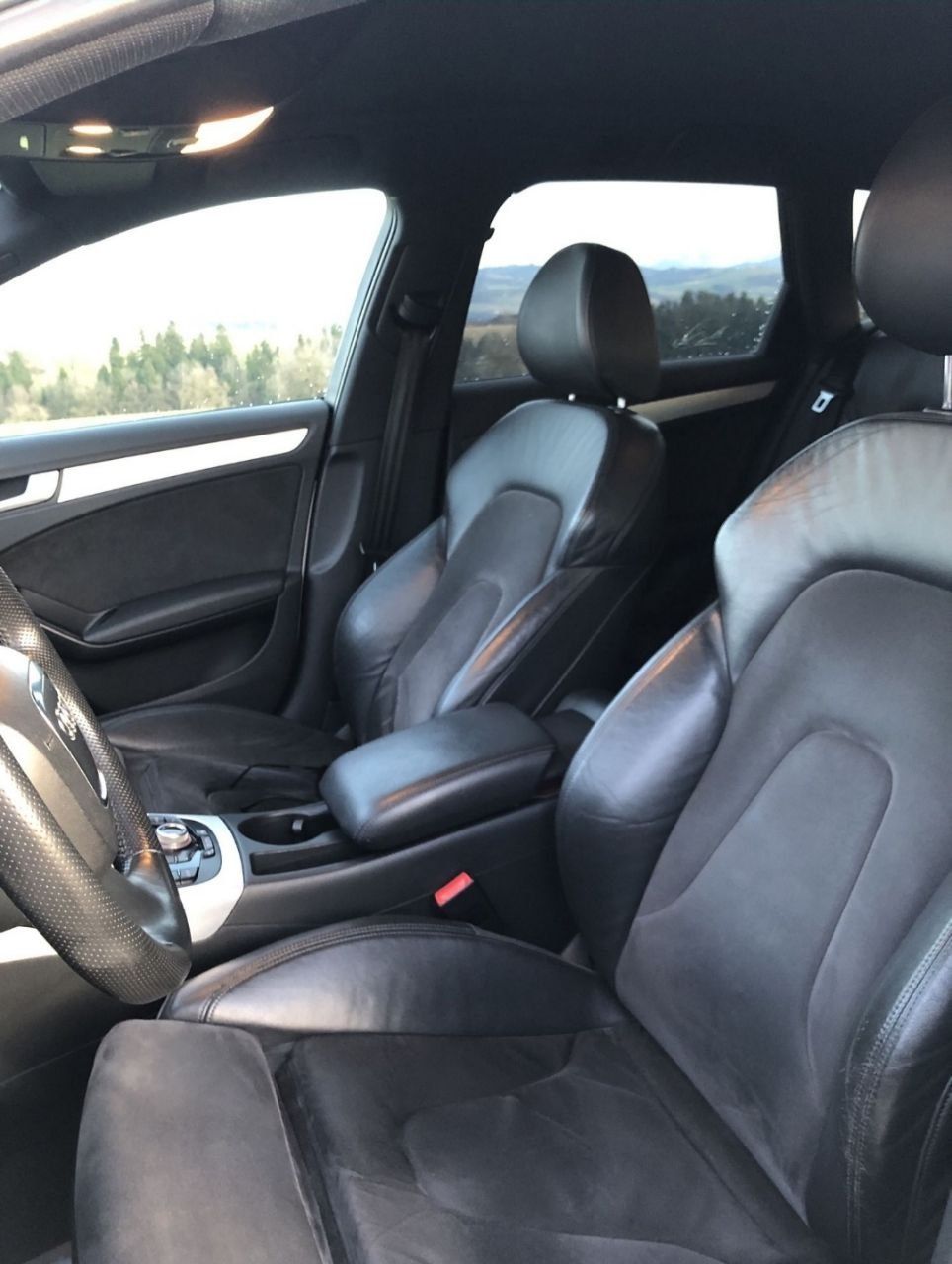 Audi A4 B8 2.0 TDI Biała perla