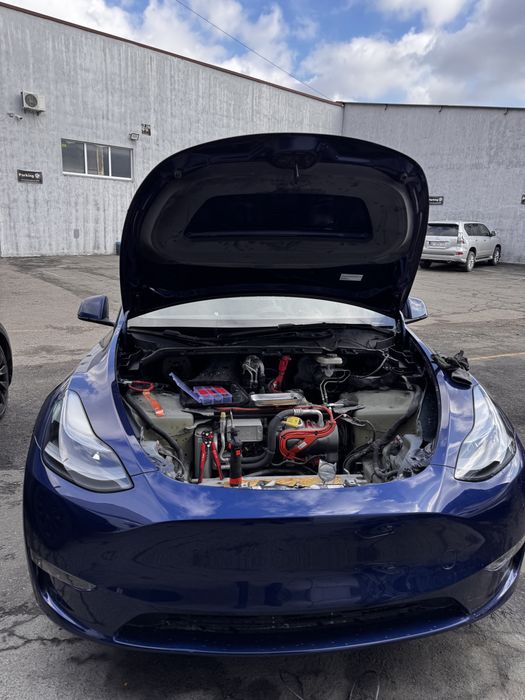 Ремонт сервіс тесла відновлення після дтп