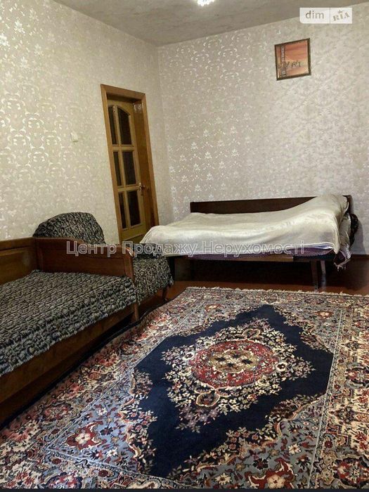 продам 2-кімнатну на Троєщині ІВ