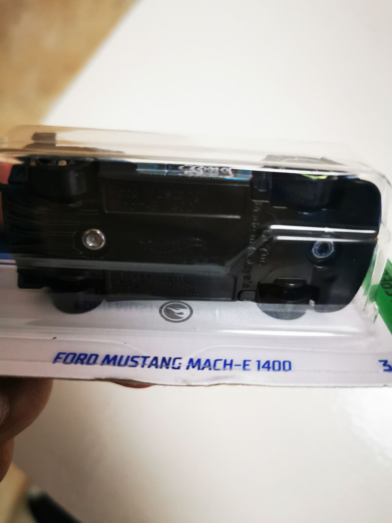 Ford Mustang Mach-E 1400 Treasure Hunt Hot Wheels 2024