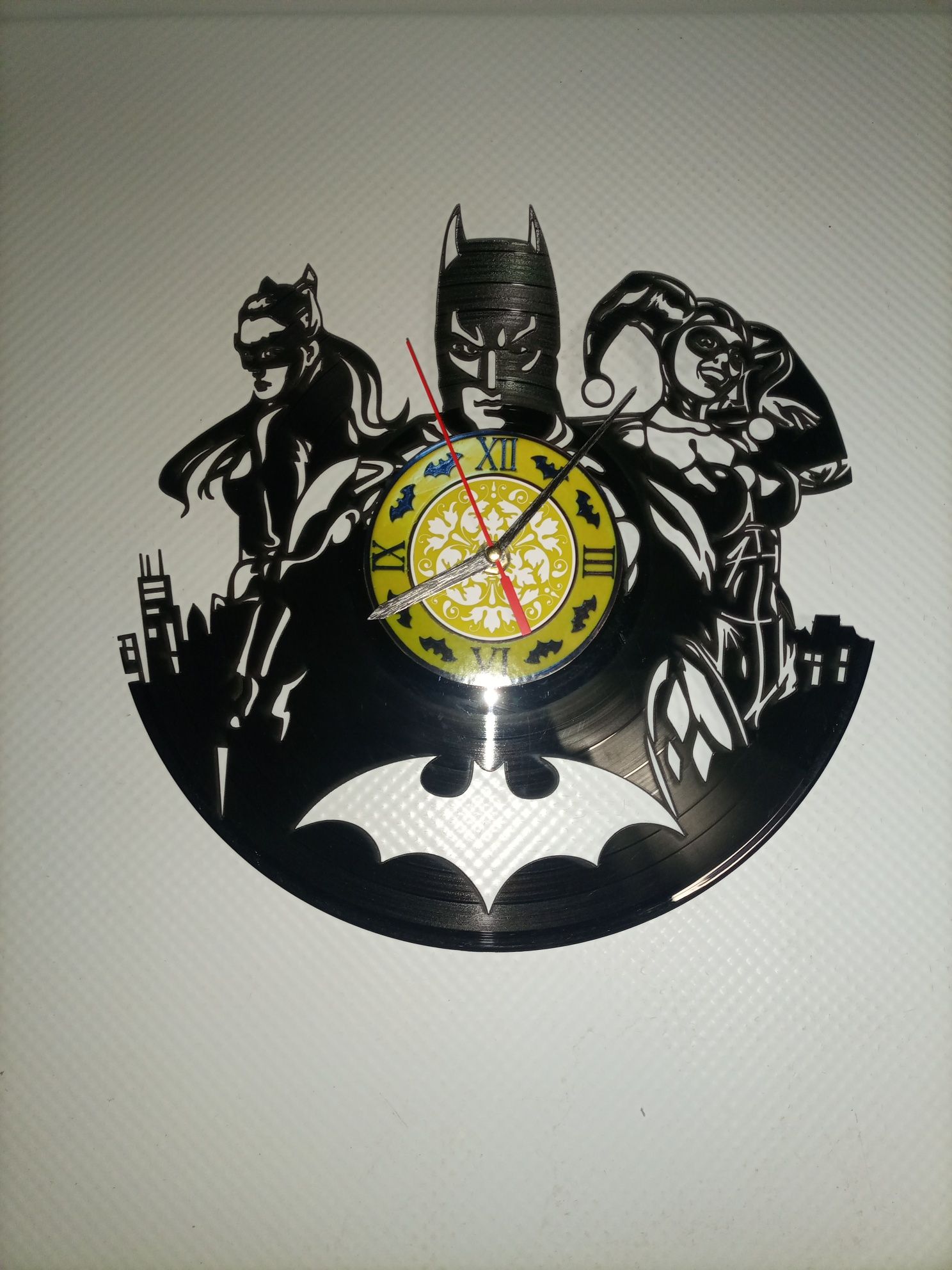 Настінний годинник Batman вінілова пластинка
