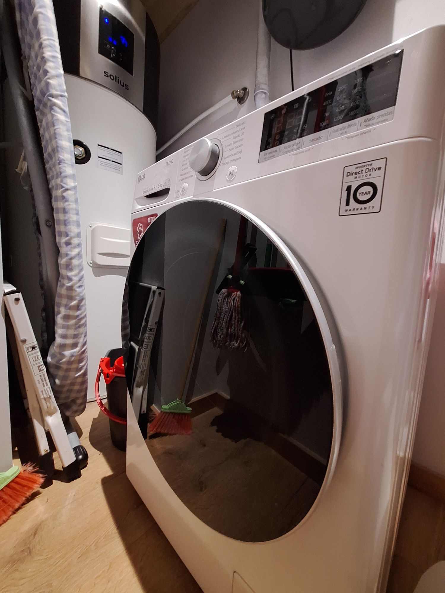 Máquina lavar e secar roupa LG
