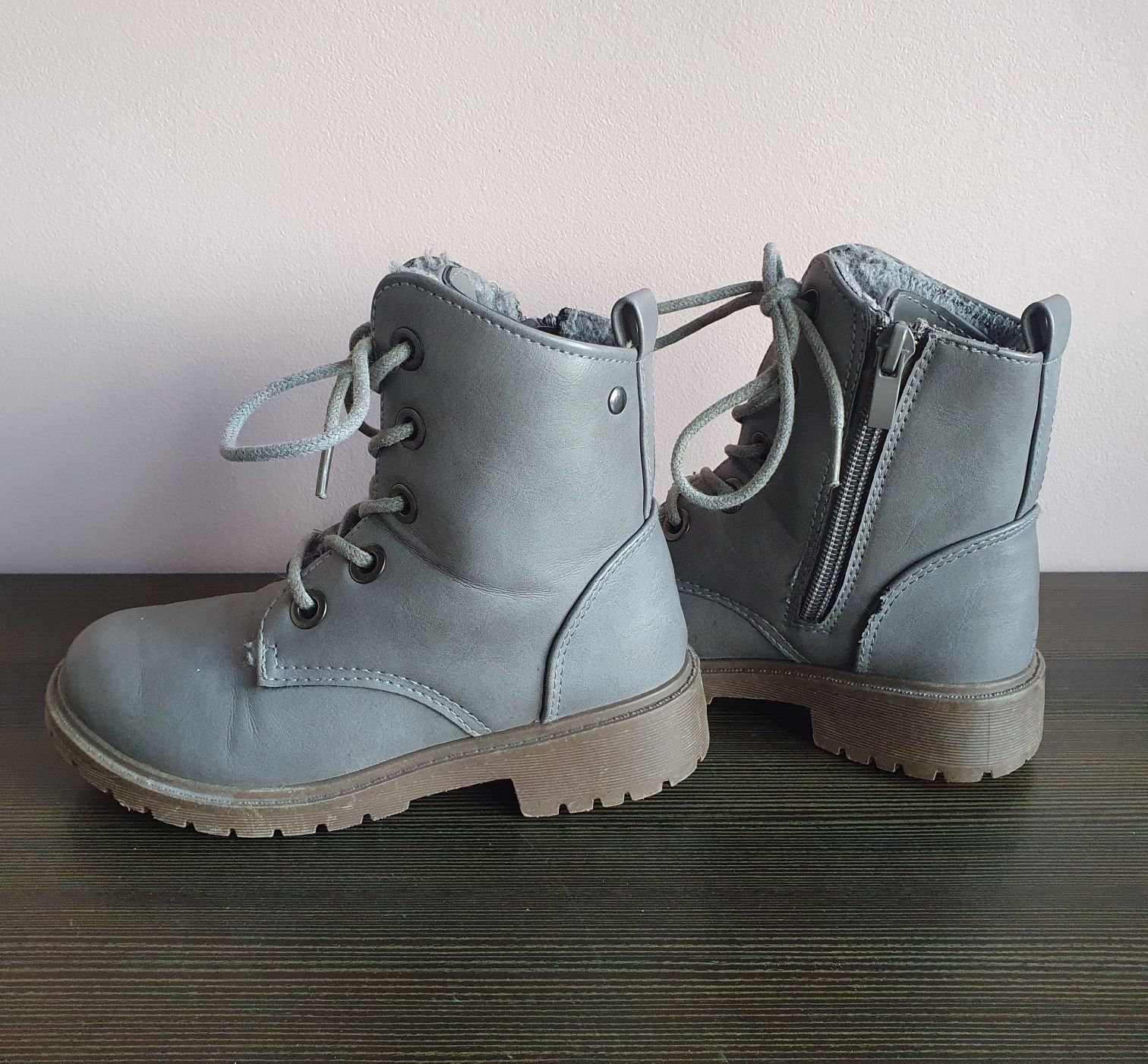 Szare buty zimowe / botki ocieplane T.K. Maxx 30 18cm