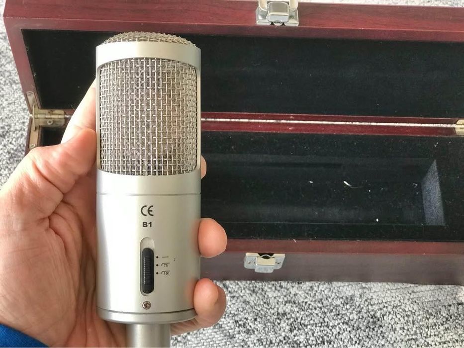 Microfone Condensador Studio Projects B1