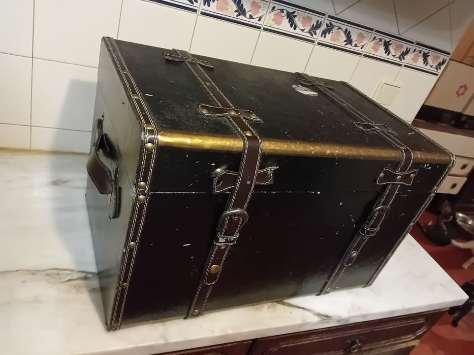 Maleta Antiga Decorativa Utilitária