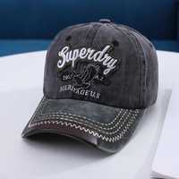 Nowa  czapka  z  daszkiem  męska  z  naszywkami  Superdry