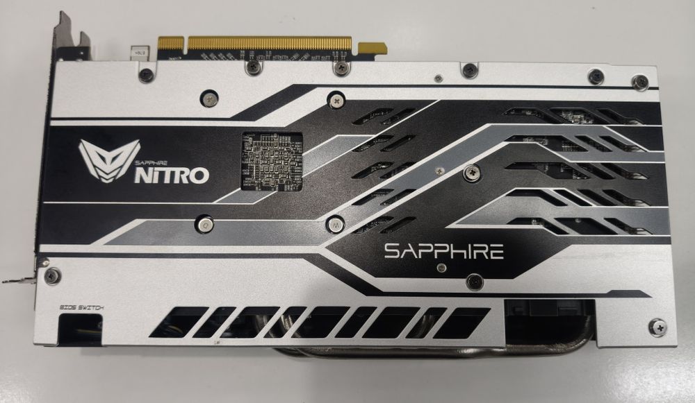 Sapphire Nitro + Radeon RX580 4gb на родных пломбах