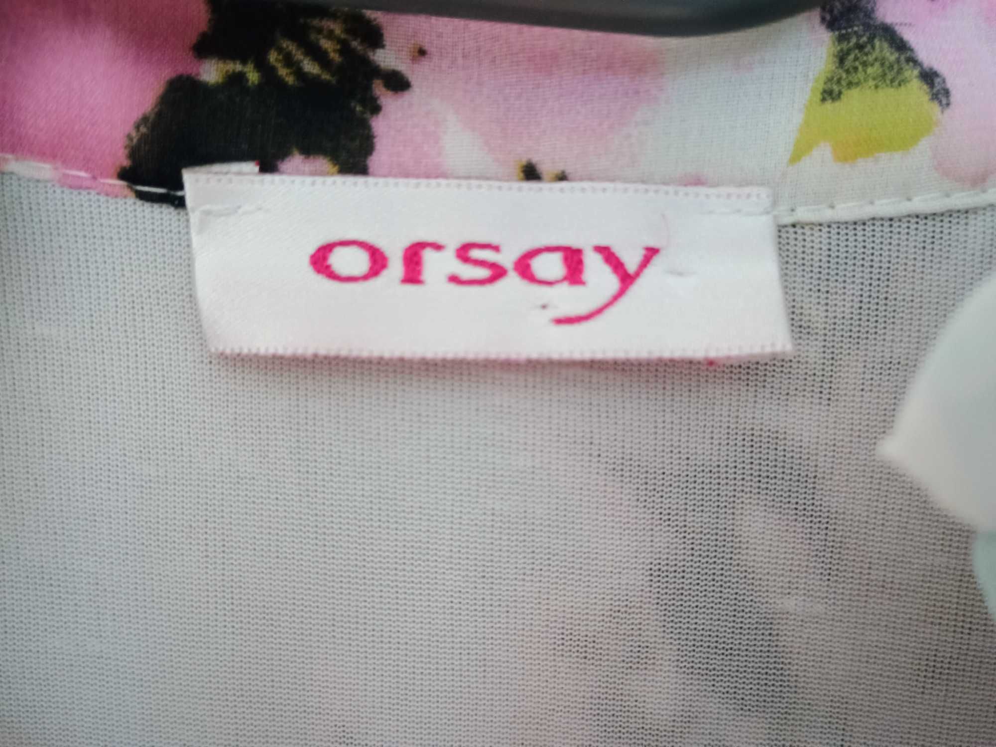 Sukienka w kwiaty