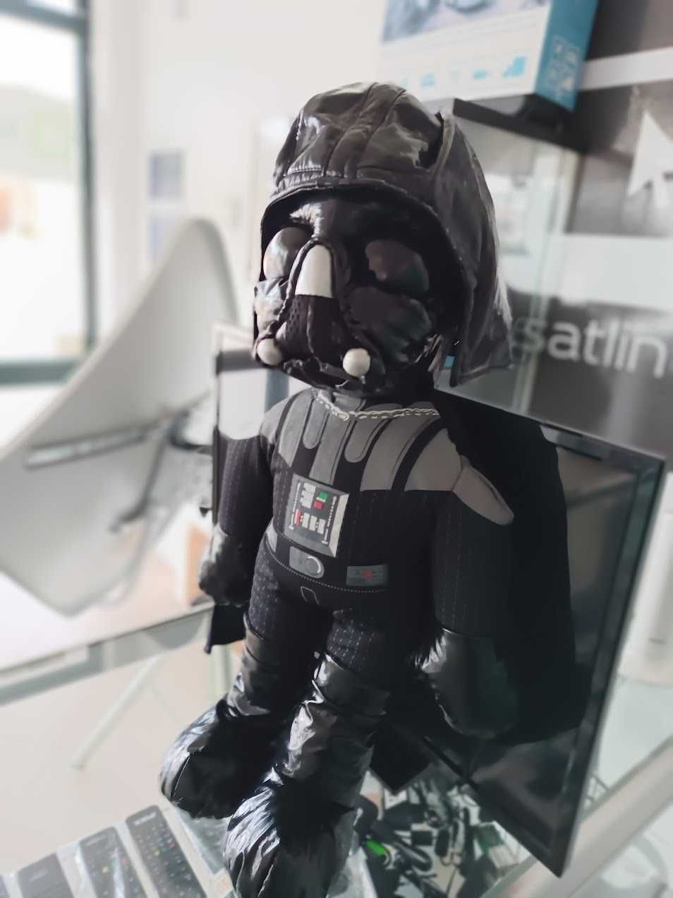 PROMO:Peluche Star Wars Darth Vader 60cm S/ETIQ.